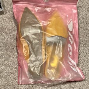 Yellow pointy flats